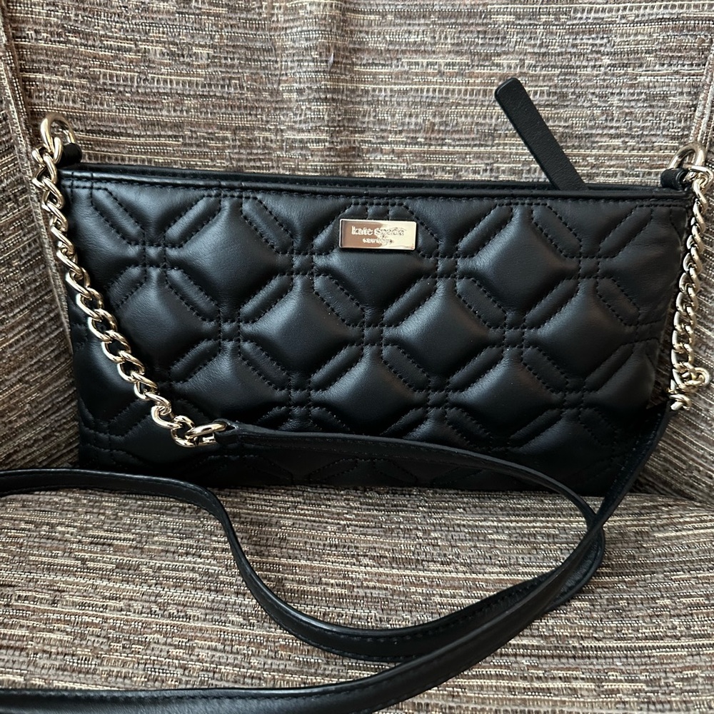 ♠️Like new Kate Spade crossbody bag black quilted leather♠️
